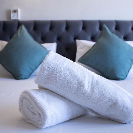 Ocean Breeze Hotel Странд Экстерьер фото
