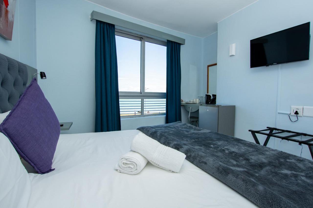 Ocean Breeze Hotel Странд Экстерьер фото