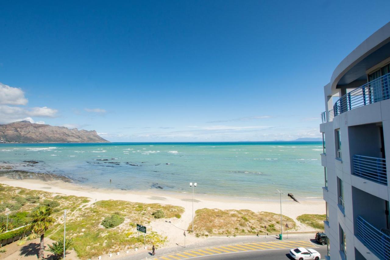 Ocean Breeze Hotel Странд Экстерьер фото