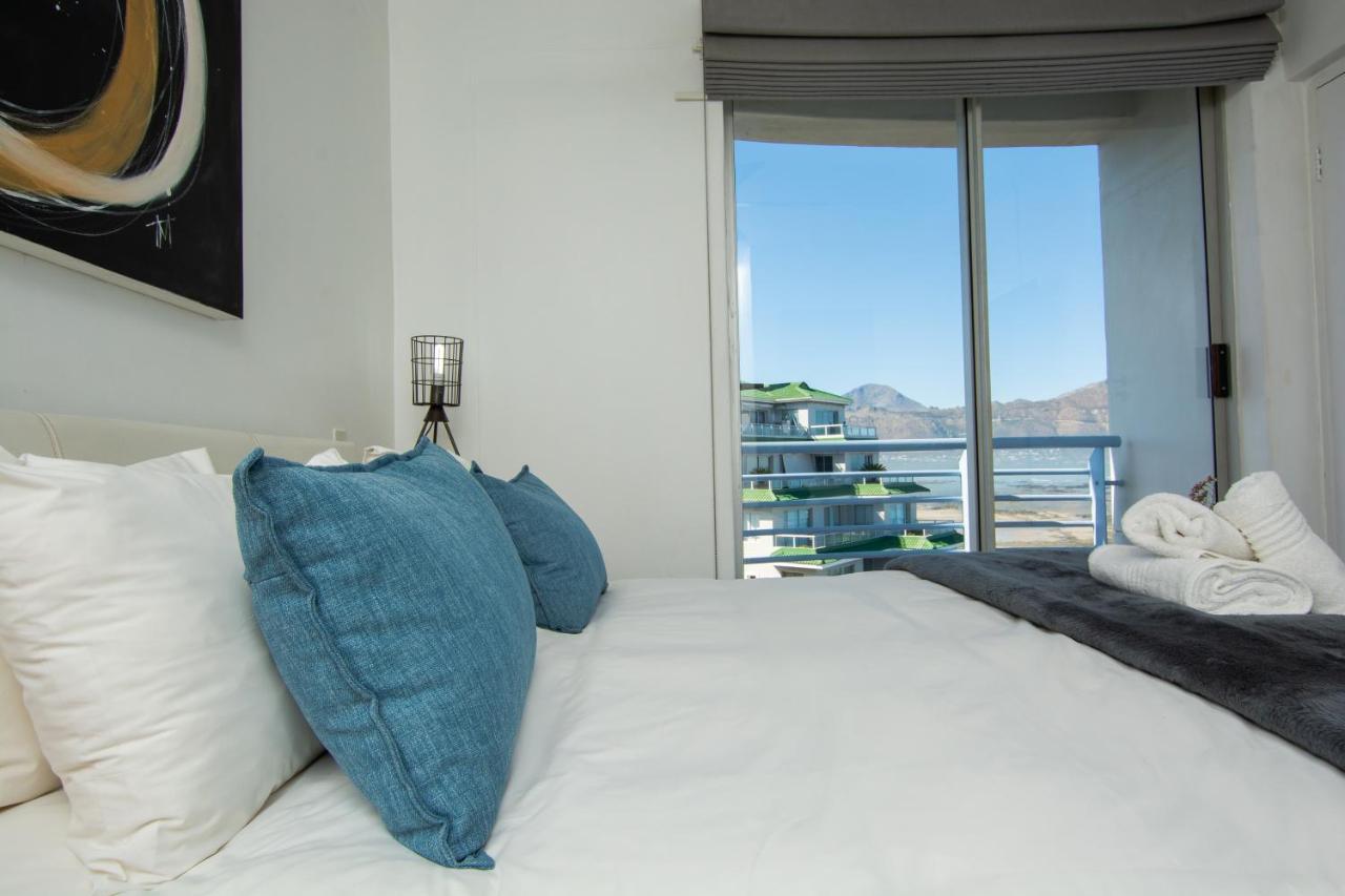Ocean Breeze Hotel Странд Экстерьер фото