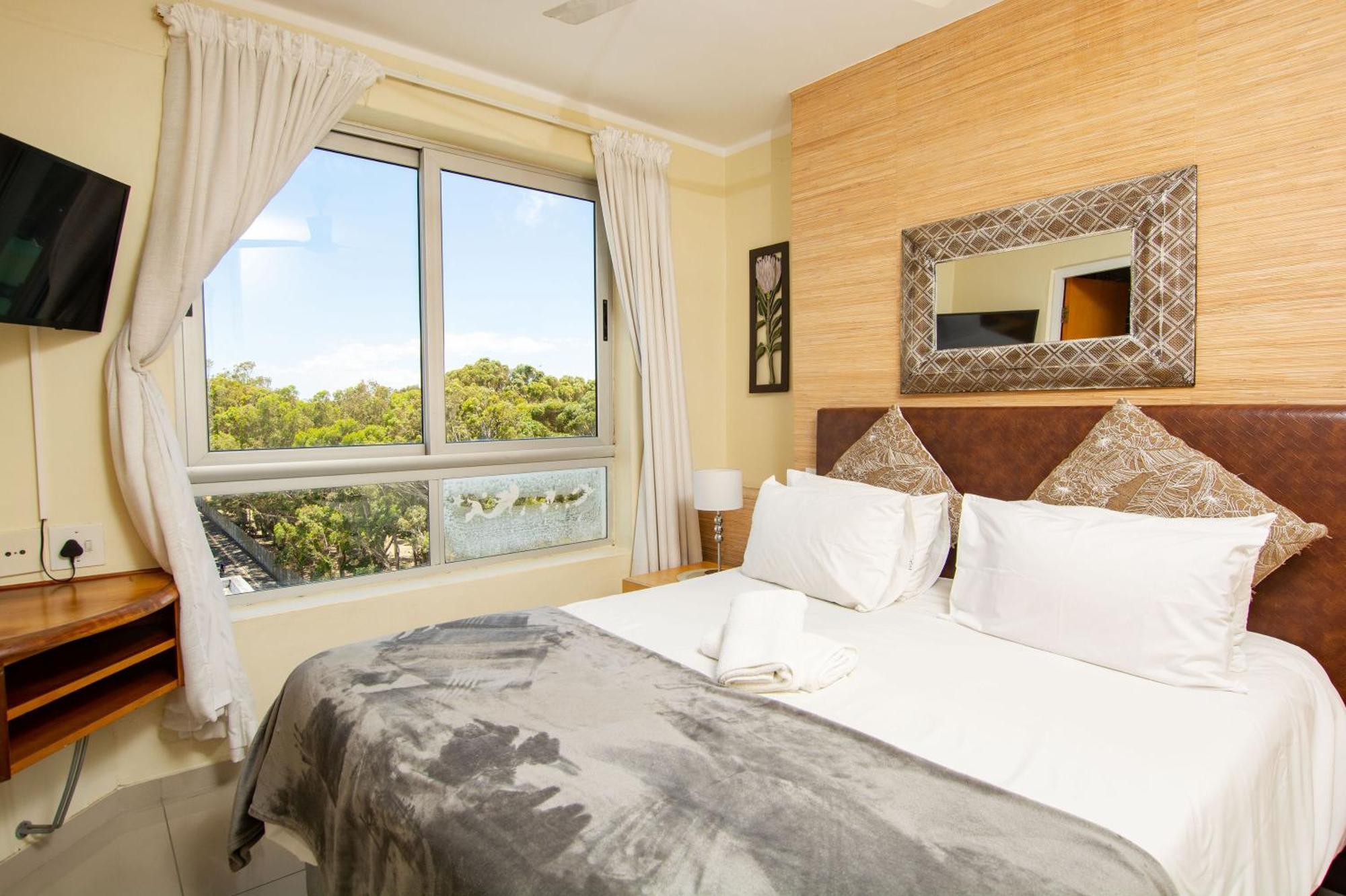 Ocean Breeze Hotel Странд Экстерьер фото