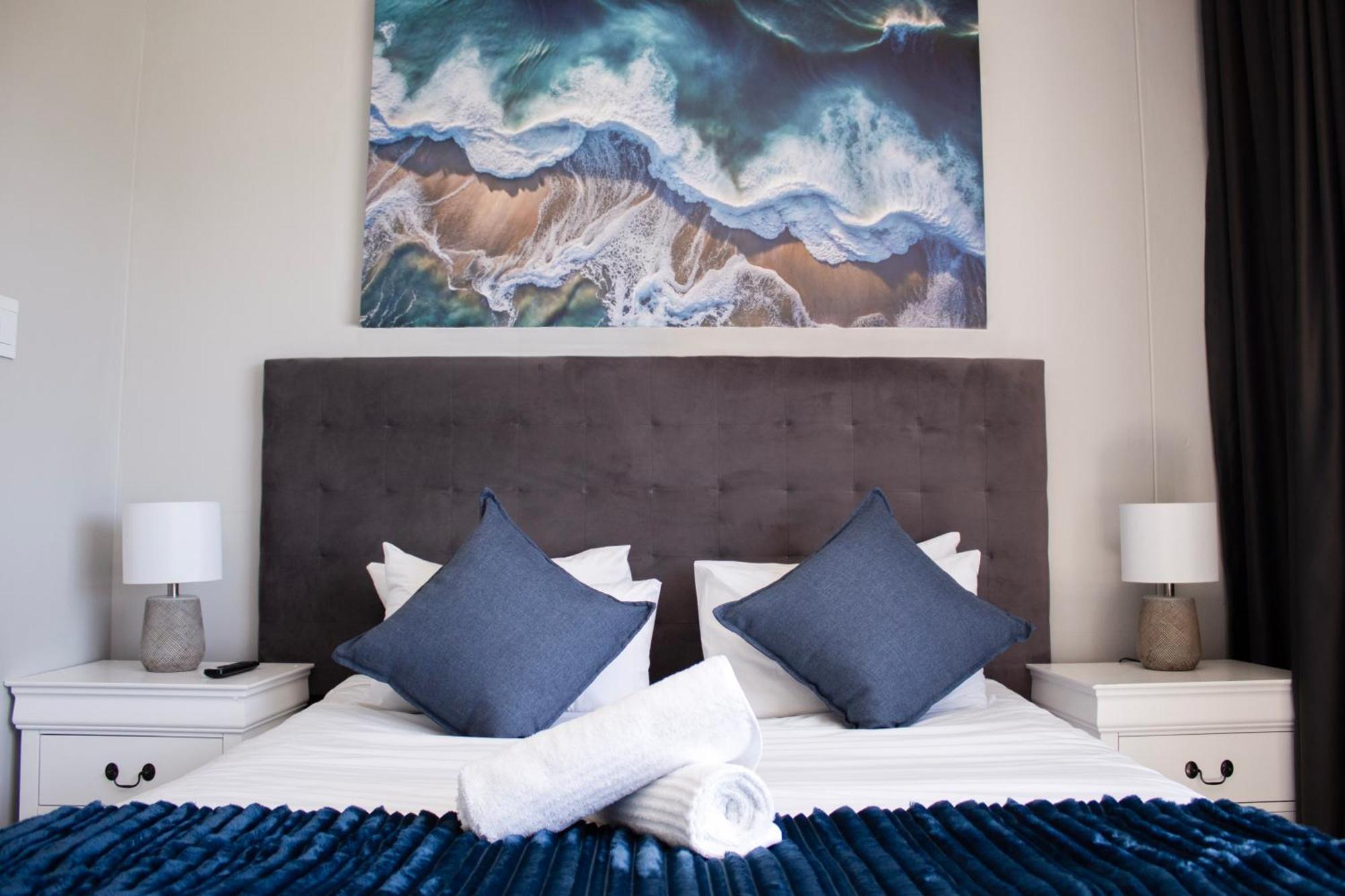 Ocean Breeze Hotel Странд Экстерьер фото