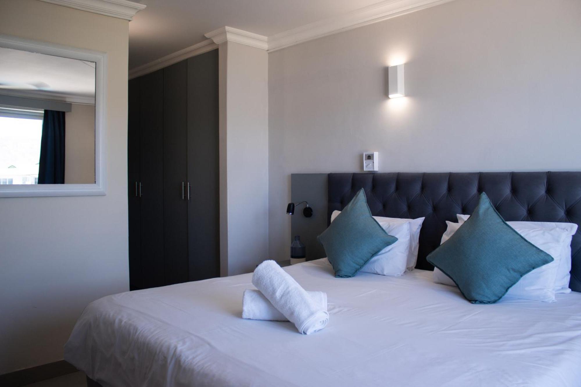 Ocean Breeze Hotel Странд Экстерьер фото